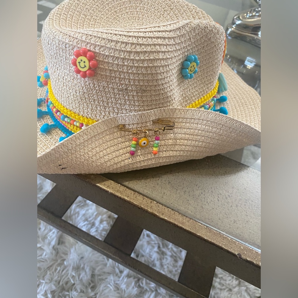 Straw hat - Picture 8 of 9